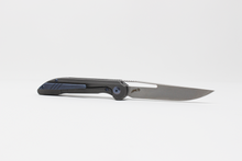 Load image into Gallery viewer, grey front flipper knife smoke mini boos blades